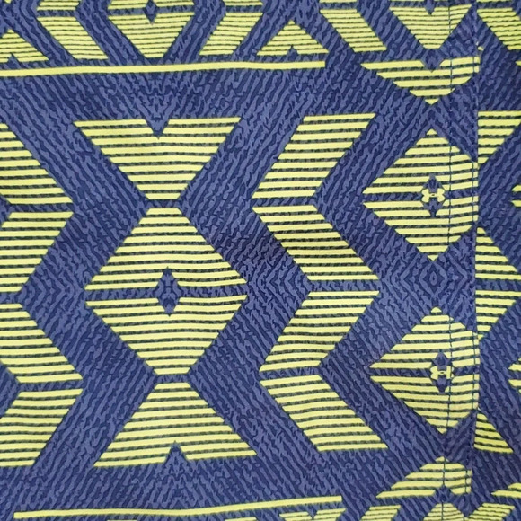 Under armour neon yellow and blue board shorts like new condition - Picture 2 of 5